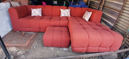 6 Seater L-Shaped Maroon Brown Bubble Seat with Right-Side Arm