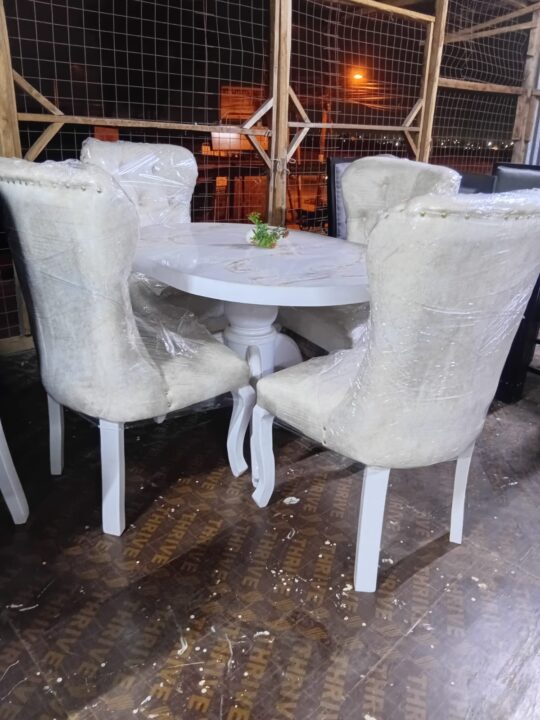 4-Seater Round Mahogany Dining Set with White Chester-Style Chairs